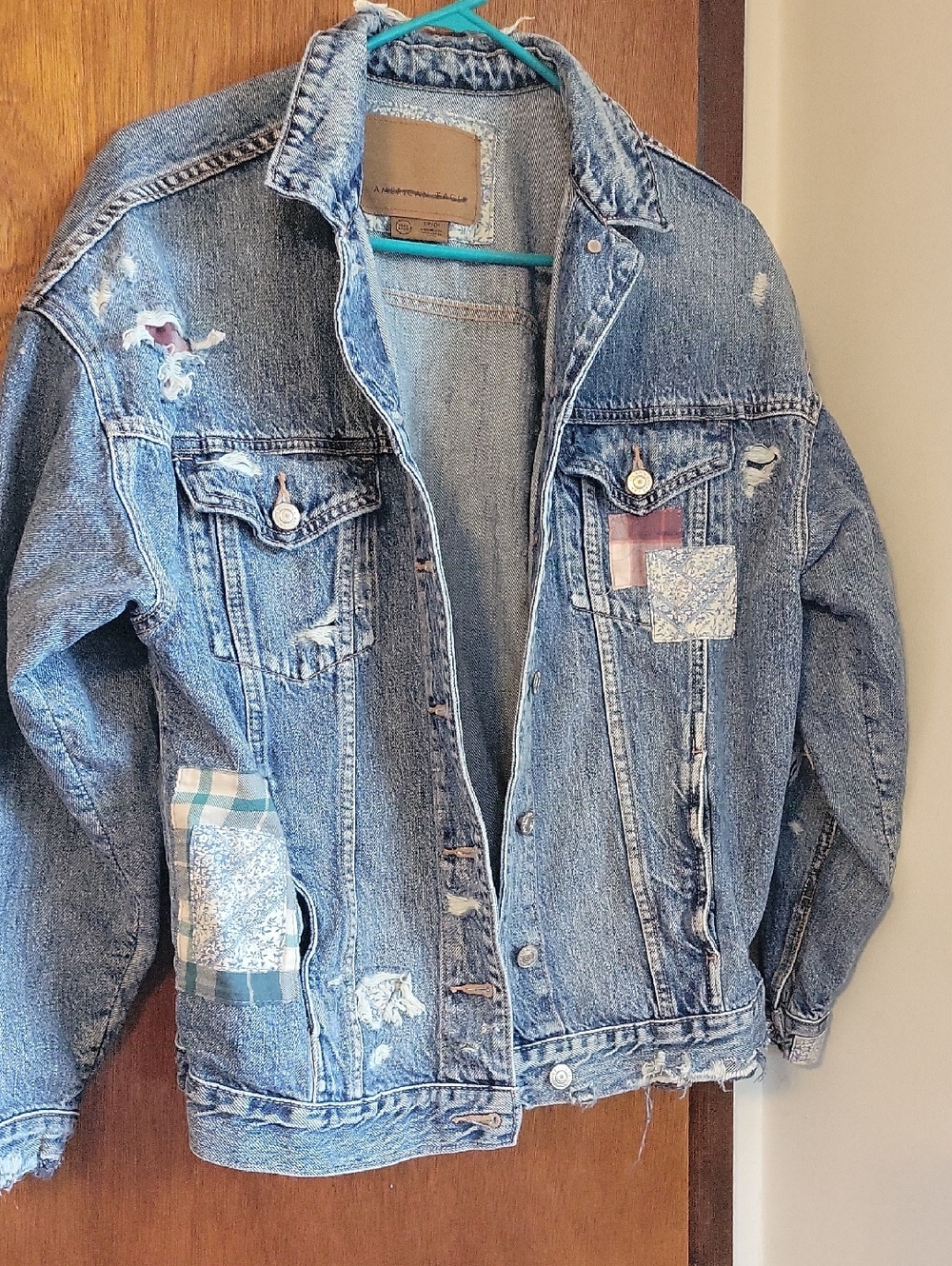 American Eagle Distressed Patchwork Light Blue Denim Jacket S/P/Ch